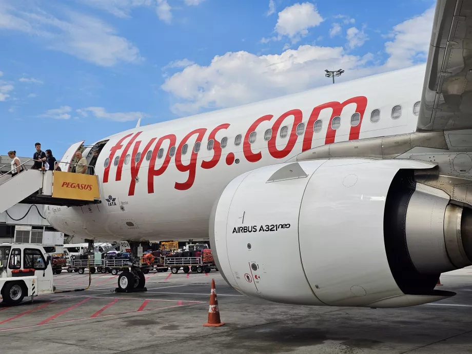 Wyokrętowanie, Pegasus Airlines, lotnisko SAW