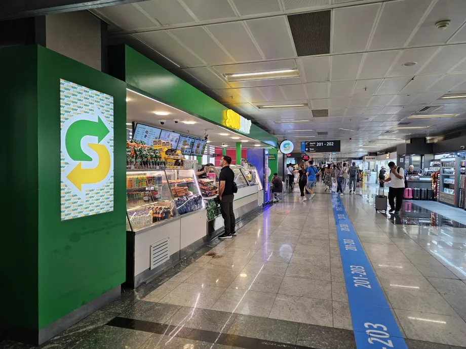 Fast food Subway w dzielnicy tranzytowej