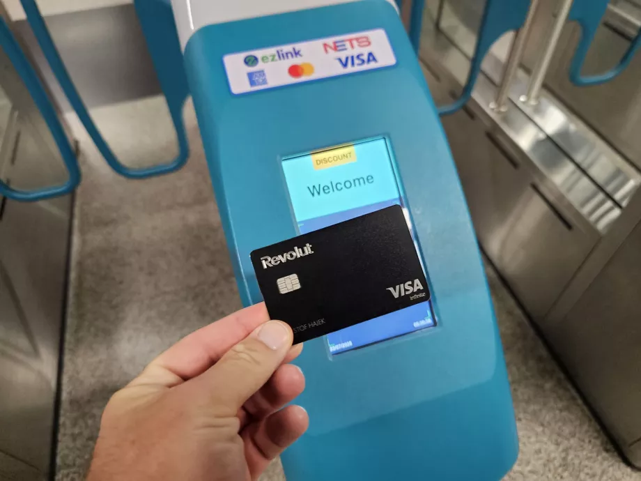 Płacenie kartą w metrze
