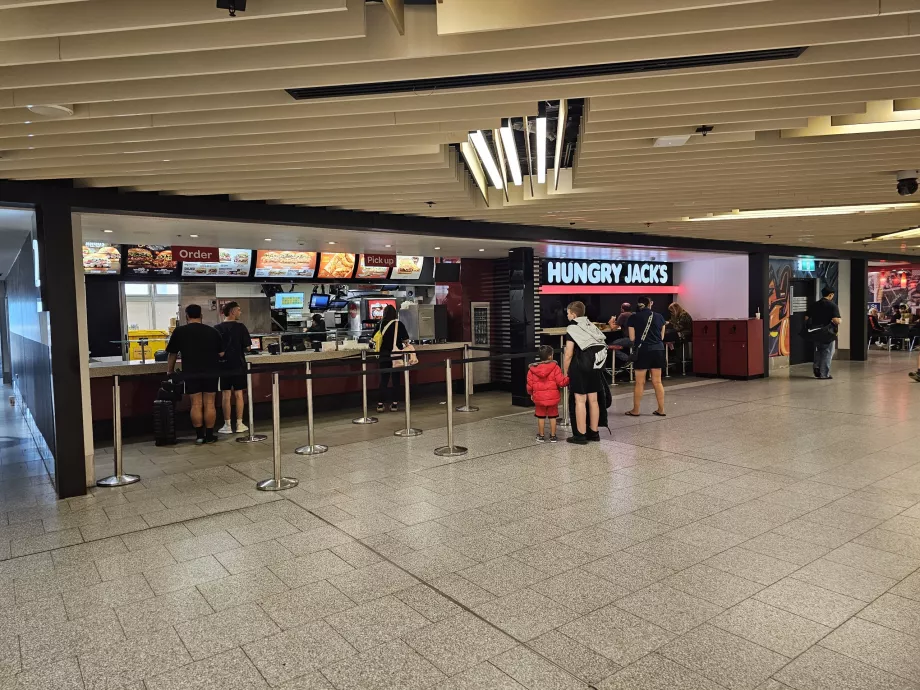 Food Court, strefa tranzytowa, terminal 2